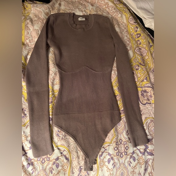 Abercrombie Long Sleeve Bodysuit - Picture 3 of 3